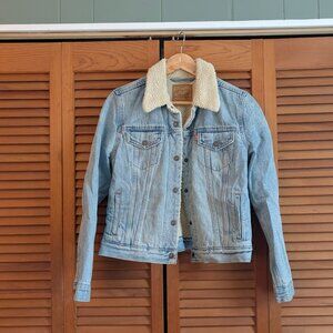 Levi Strauss Women’s Denim Jacket – Faux Fur Sherpa Lined & Collar, Size M